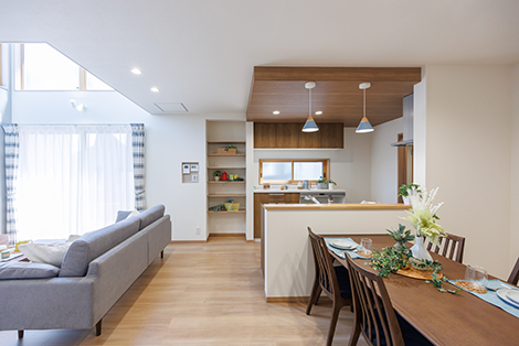 プロが厳選デザイン性を高めるインテリアの画像