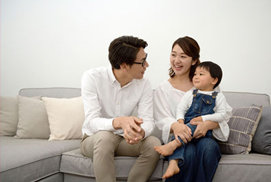 開放的なリビングのあるナチュラルモダンな住まい