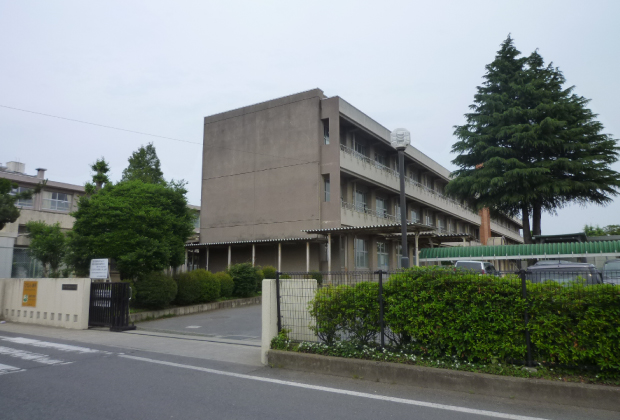 緑岡小学校